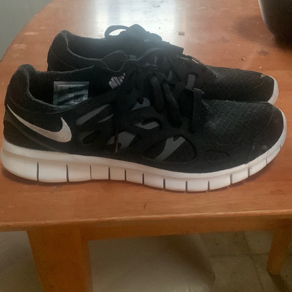 Worn once Nike free run size 9